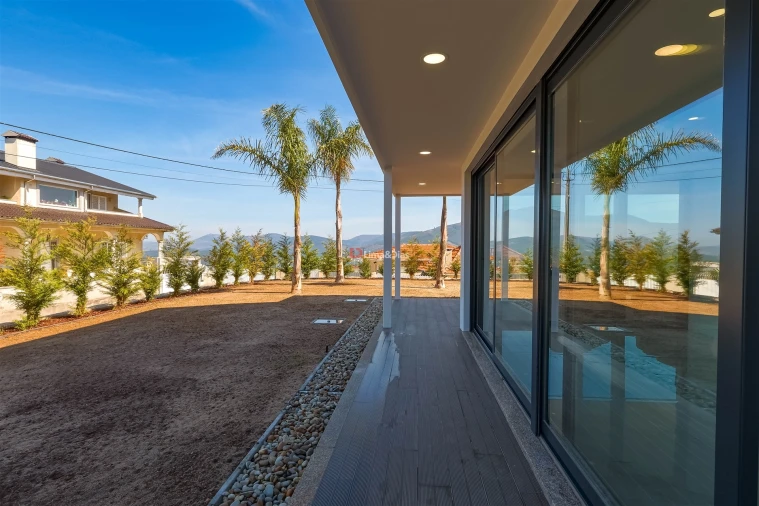 Moradia T3 para Venda em Raiva, Pedorido e Paraíso Foto 3