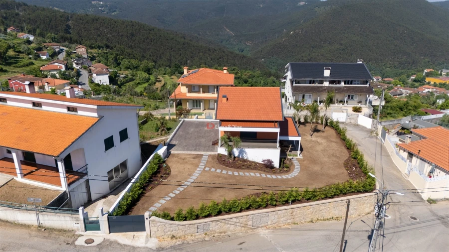 Moradia T3 para Venda em Raiva, Pedorido e Paraíso Foto 39