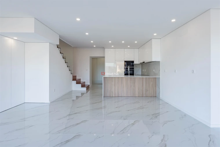 Moradia T3 para Venda em Raiva, Pedorido e Paraíso Foto 14