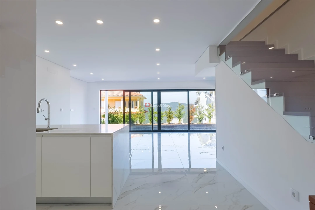 Moradia T3 para Venda em Raiva, Pedorido e Paraíso Foto 9