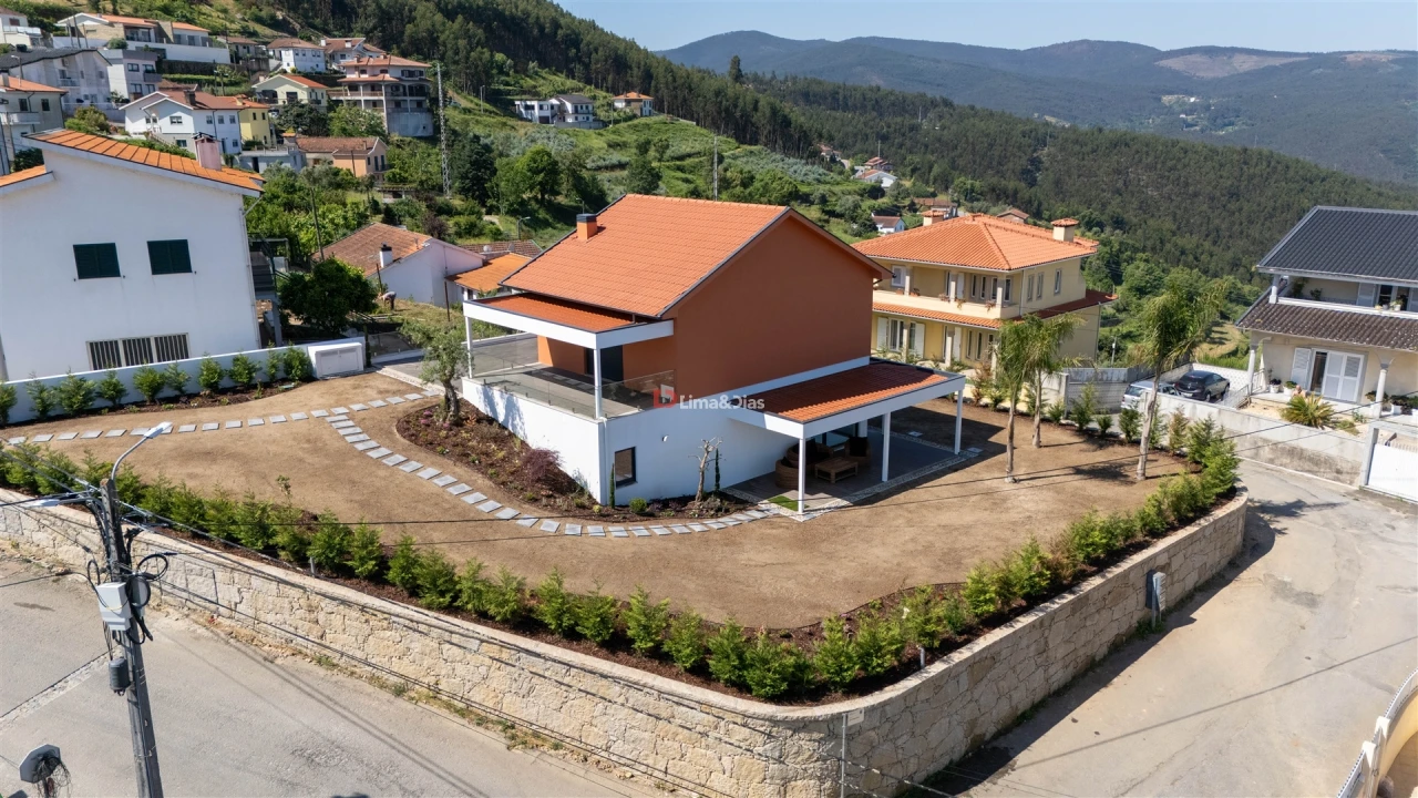 Moradia T3 para Venda em Raiva, Pedorido e Paraíso Foto 37