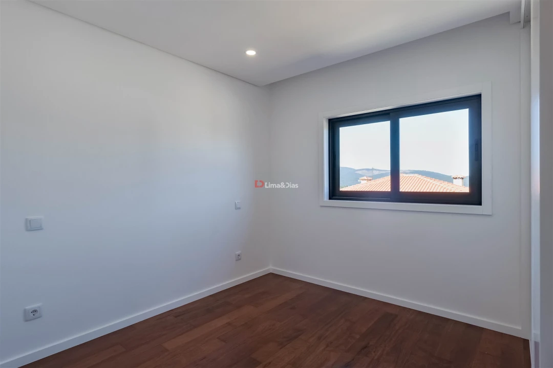 Moradia T3 para Venda em Raiva, Pedorido e Paraíso Foto 27