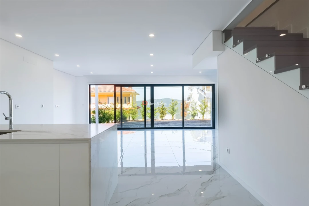 Moradia T3 para Venda em Raiva, Pedorido e Paraíso Foto 10