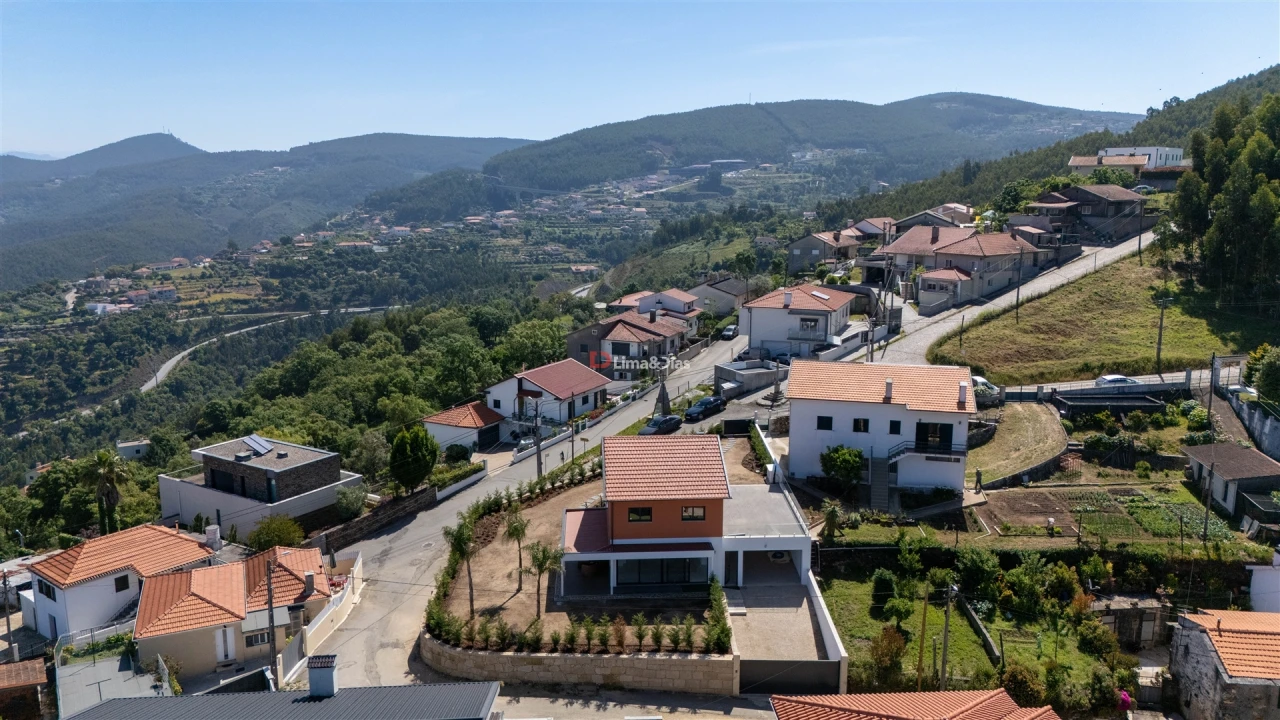 Moradia T3 para Venda em Raiva, Pedorido e Paraíso Foto 48