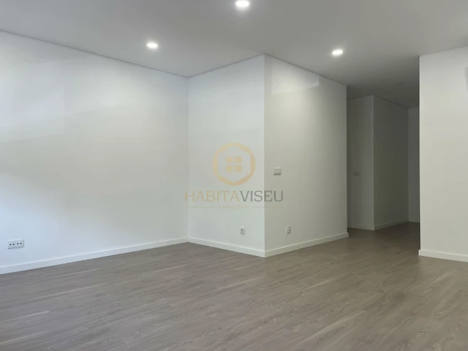 Apartamento T2 para Arrendamento em Ranhados Foto 9