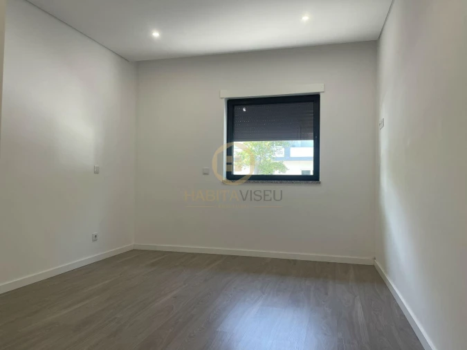 Apartamento T2 para Arrendamento em Ranhados Foto 11