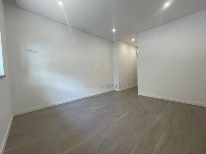 Apartamento T2 para Arrendamento em Ranhados Foto 13