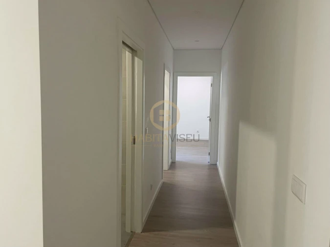 Apartamento T2 para Arrendamento em Ranhados Foto 19