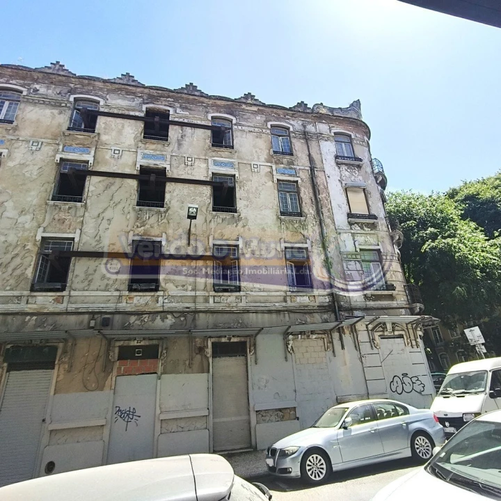 Prédio para Venda em Arroios Foto 14