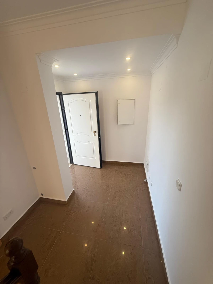 Moradia T4 para Venda em Sesimbra (Castelo) Foto 6