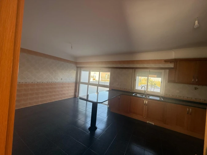 Moradia T4 para Venda em Sesimbra (Castelo) Foto 11