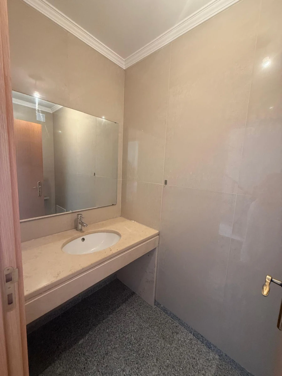 Moradia T4 para Venda em Sesimbra (Castelo) Foto 7