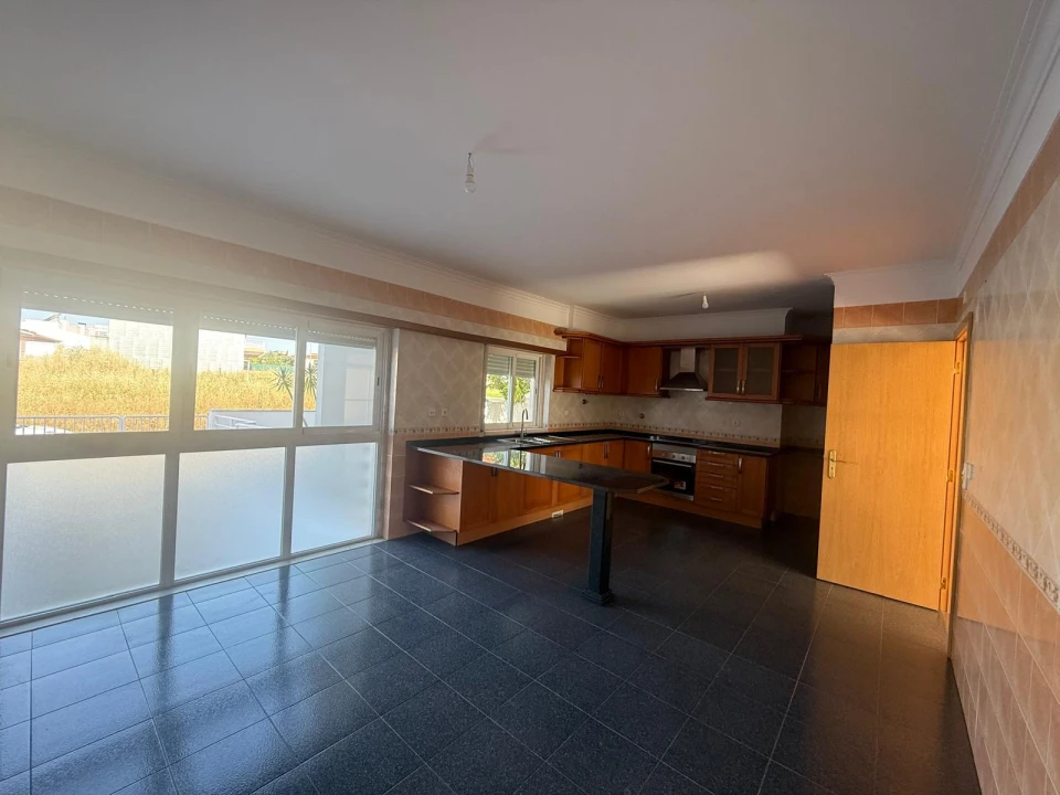 Moradia T4 para Venda em Sesimbra (Castelo) Foto 10