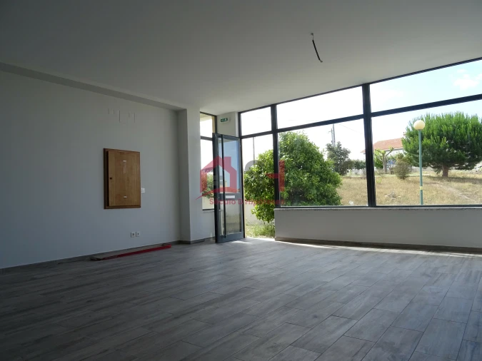 Loja para Venda em Santa Maria, São Pedro e Matacães Foto 5