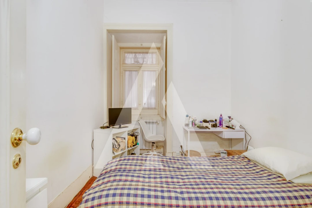 Apartamento T5 para Venda em Misericórdia Foto 12