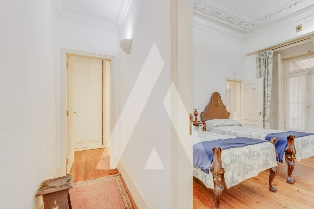 Apartamento T5 para Venda em Misericórdia Foto 11