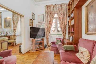 Apartamento T5 para Venda em Misericórdia