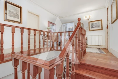 Apartamento T5 para Venda em Misericórdia