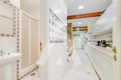 Apartamento T5 para Venda em Misericórdia