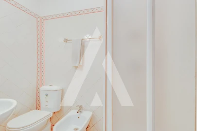 Apartamento T5 para Venda em Misericórdia