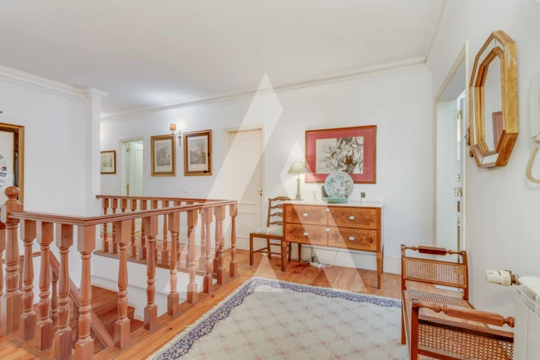 Apartamento T5 para Venda em Misericórdia Foto 9