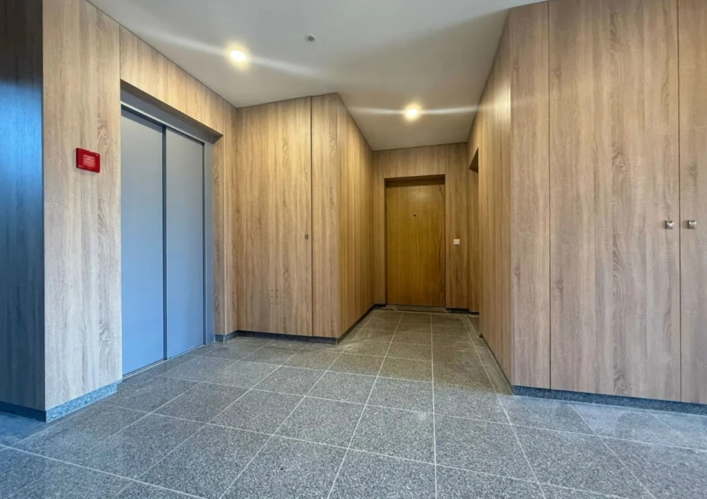 Apartamento T2 para Venda em Tavarede Foto 8