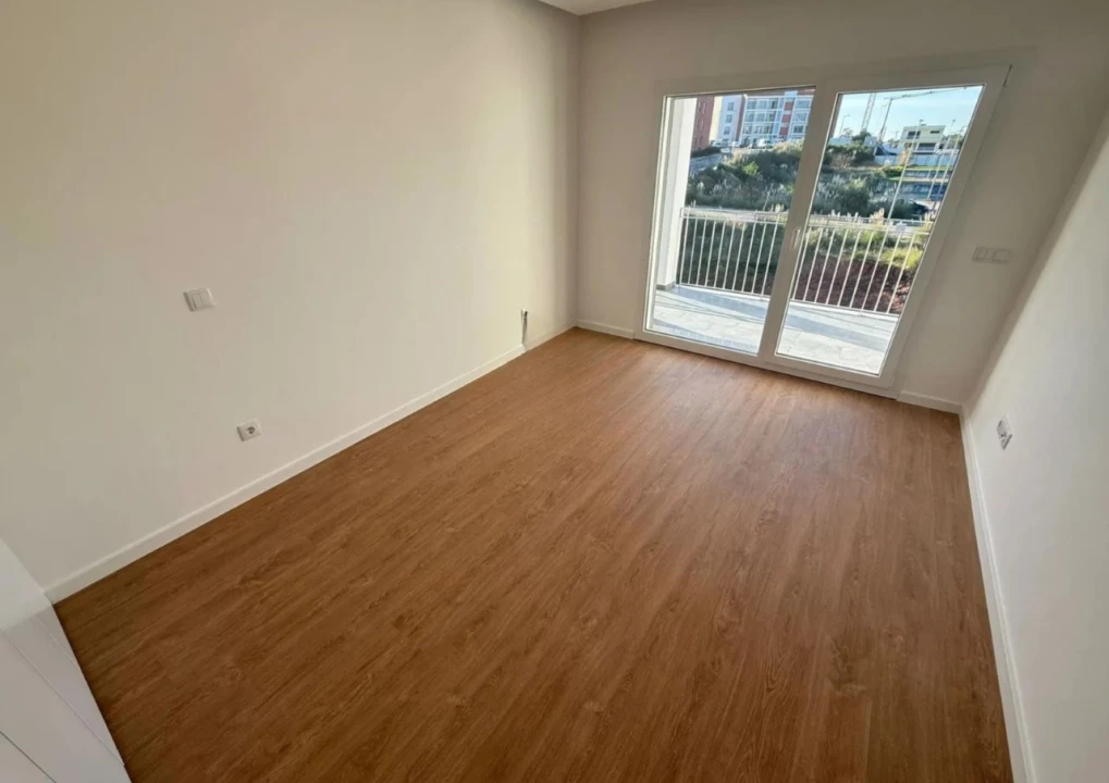 Apartamento T2 para Venda em Tavarede Foto 9