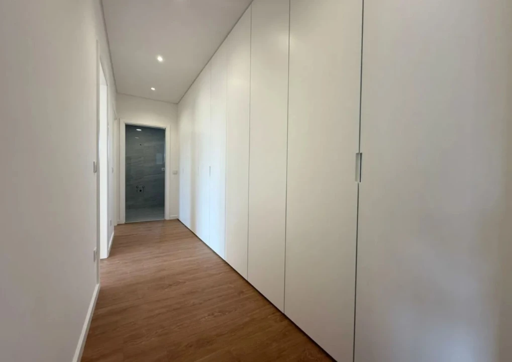 Apartamento T2 para Venda em Tavarede Foto 14