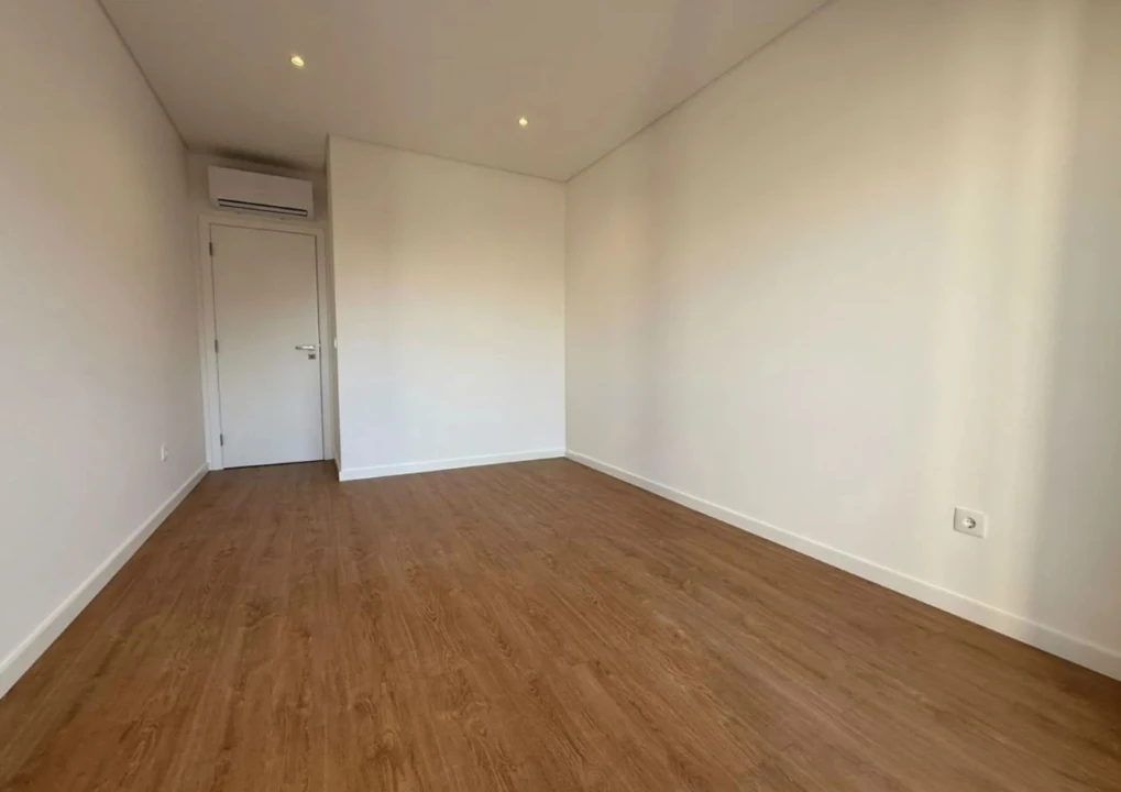 Apartamento T3 para Venda em Tavarede Foto 12