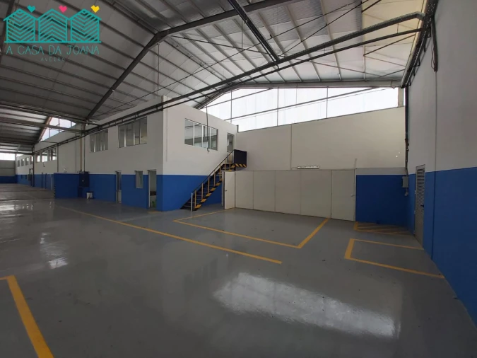 Armazém para Arrendamento em Travassô e Óis da Ribeira Foto 13