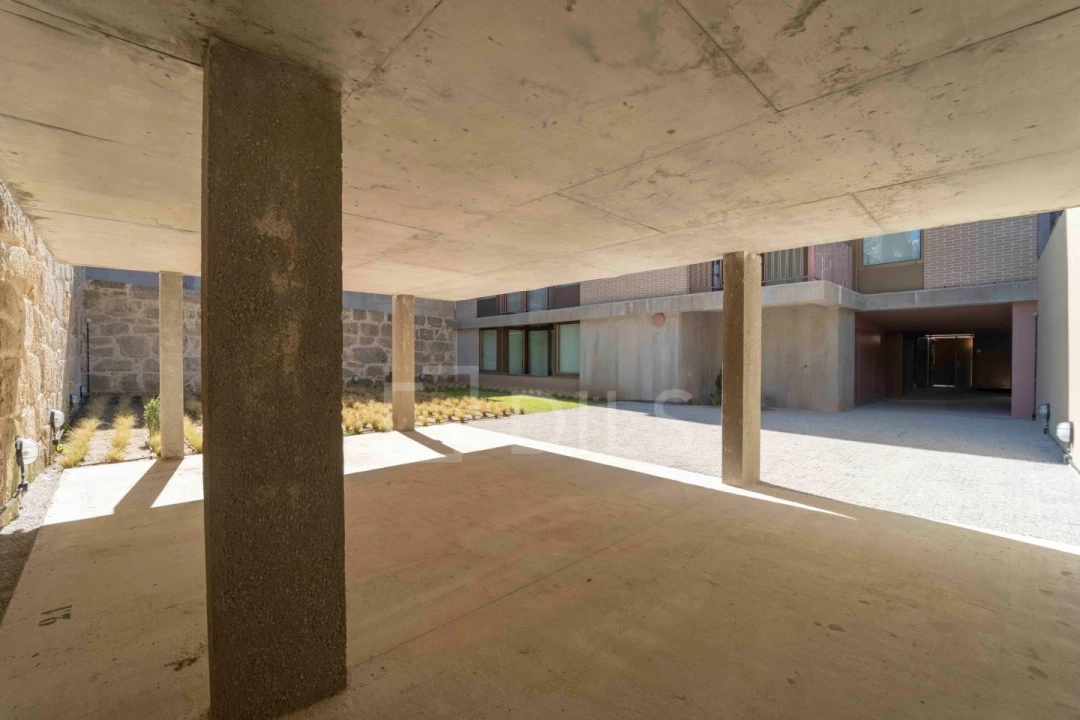 Apartamento T2 para Venda em Cedofeita, Santo Ildefonso, Sé, Miragaia, São Nicolau e Vitória Foto 28