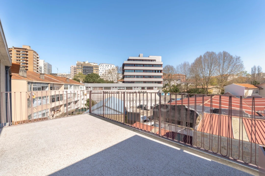 Apartamento T2 para Venda em Cedofeita, Santo Ildefonso, Sé, Miragaia, São Nicolau e Vitória Foto 23