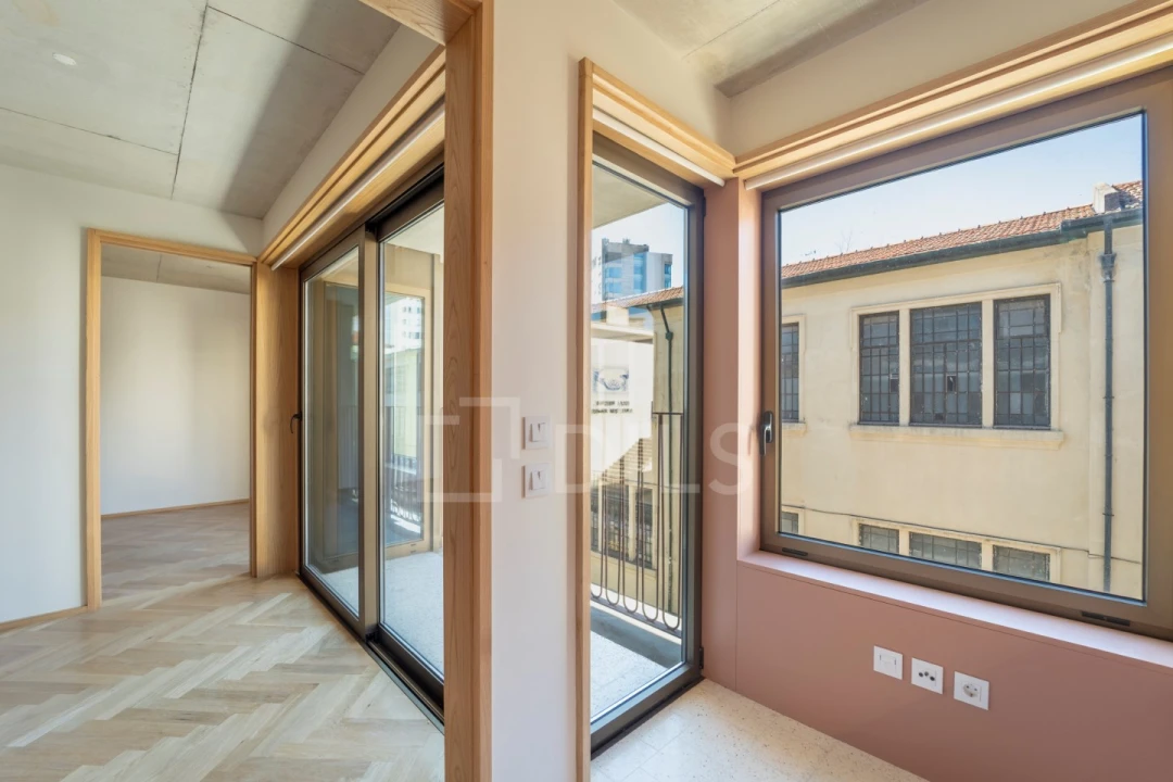 Apartamento T1 para Venda em Cedofeita, Santo Ildefonso, Sé, Miragaia, São Nicolau e Vitória Foto 9