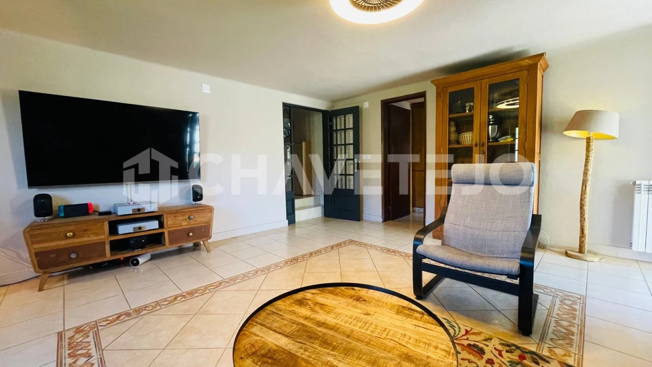 Quinta T6 para Venda em Avo Foto 7