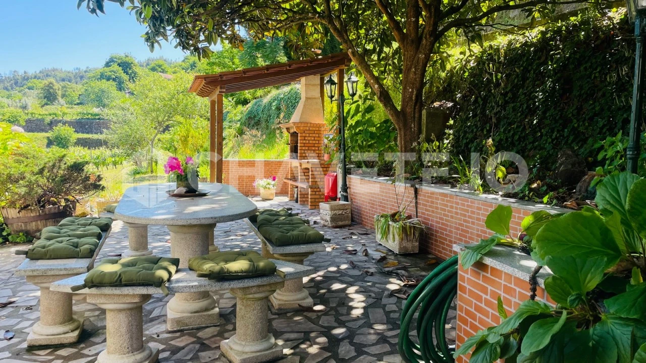 Quinta T6 para Venda em Avo Foto 47