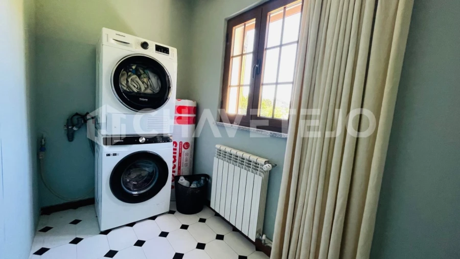 Quinta T6 para Venda em Avo Foto 15