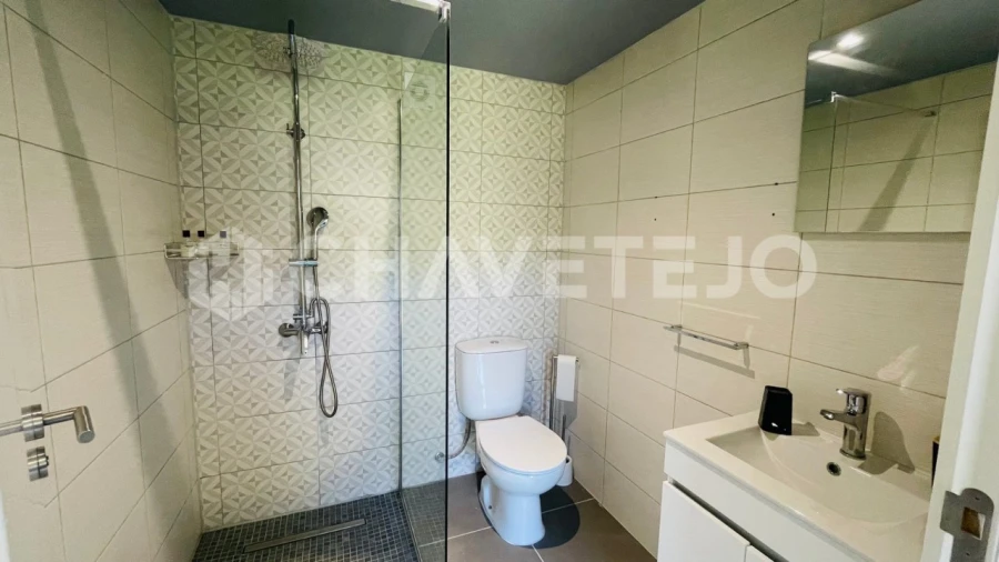 Quinta T6 para Venda em Avo Foto 40