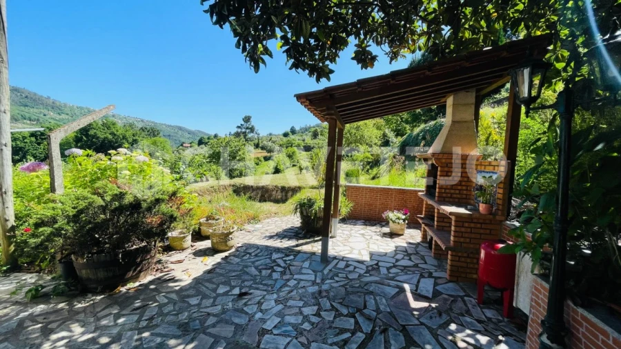 Quinta T6 para Venda em Avo Foto 48