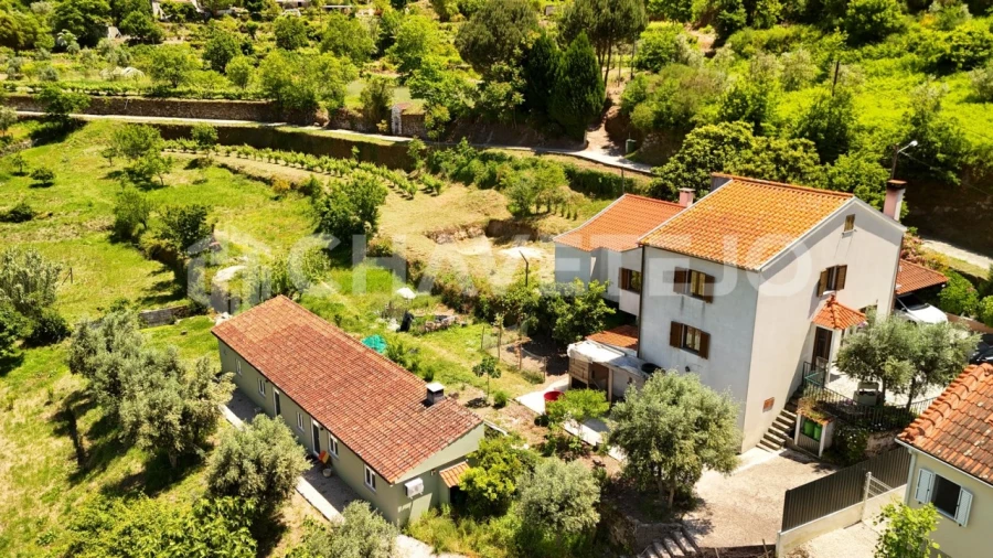 Quinta T6 para Venda em Avo Foto 57