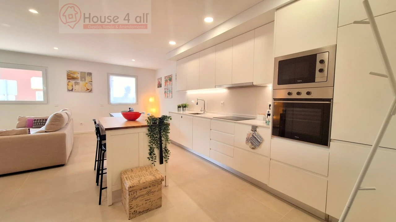 Apartamento T2 para Venda em Atouguia da Baleia Foto 3