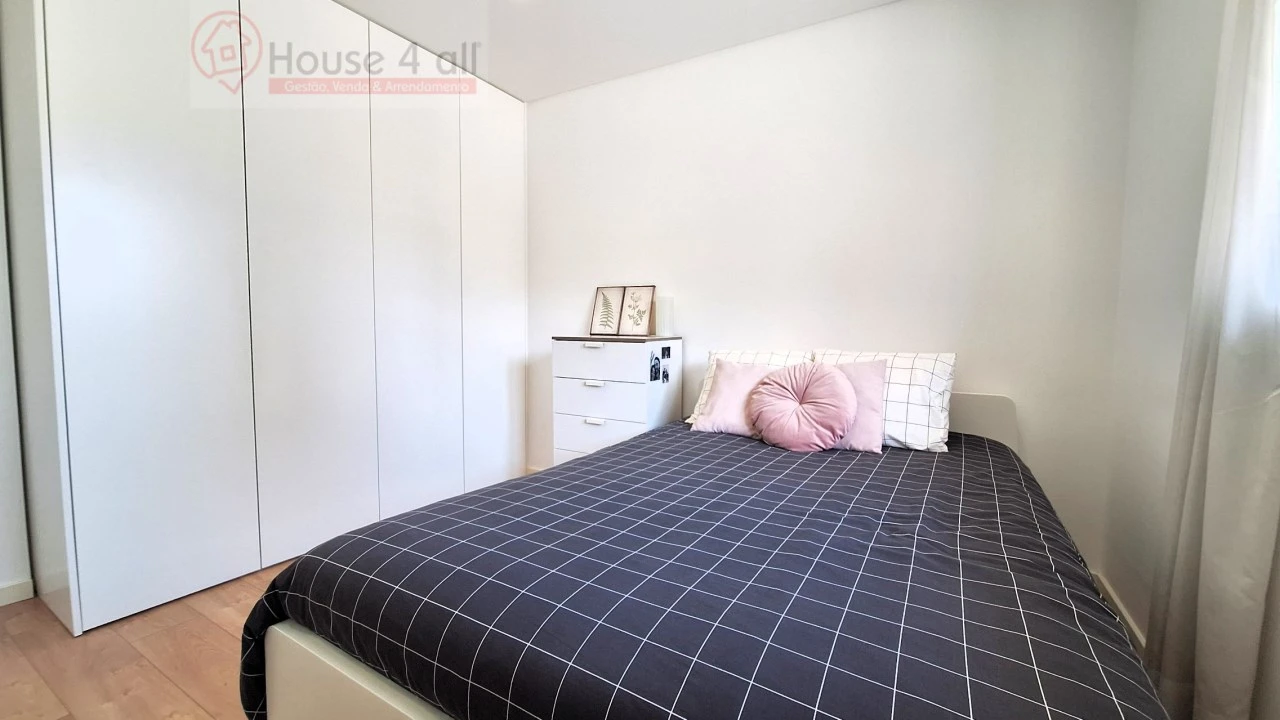 Apartamento T2 para Venda em Atouguia da Baleia Foto 10