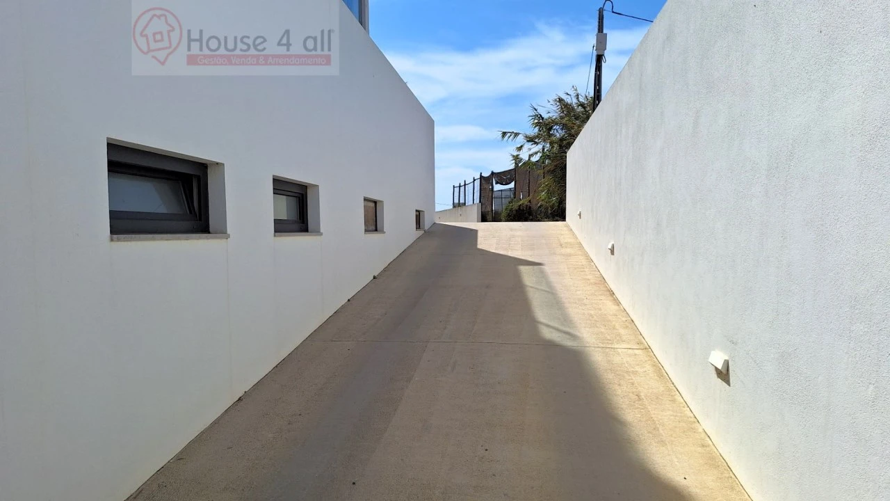 Apartamento T2 para Venda em Atouguia da Baleia Foto 18