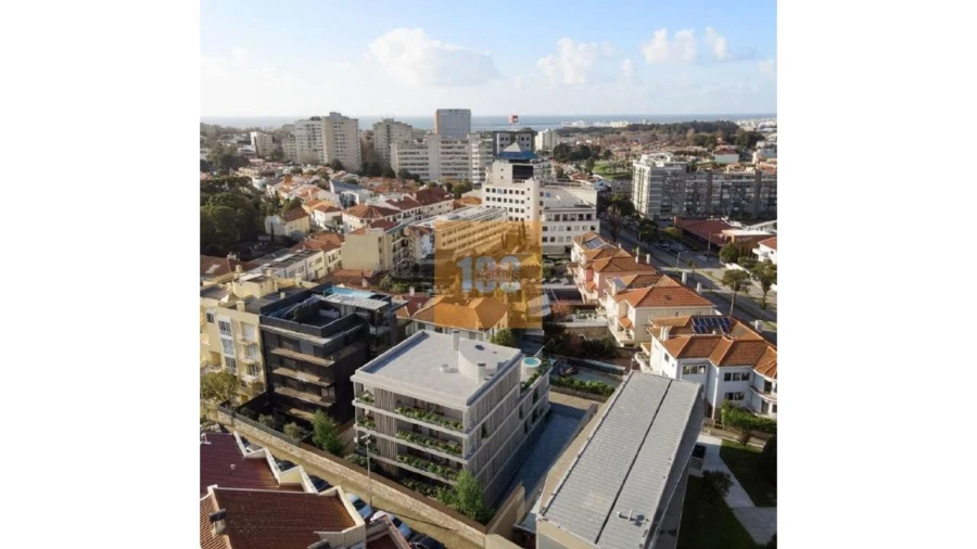 Apartamento T4 para Venda em Lordelo do Ouro e Massarelos Foto 7