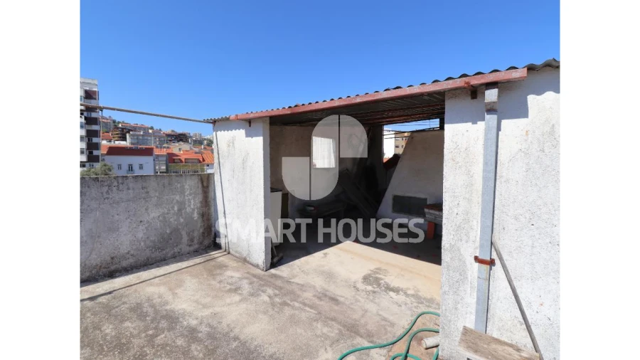 Moradia T3 para Venda em Santo Antonio dos Olivais Foto 38