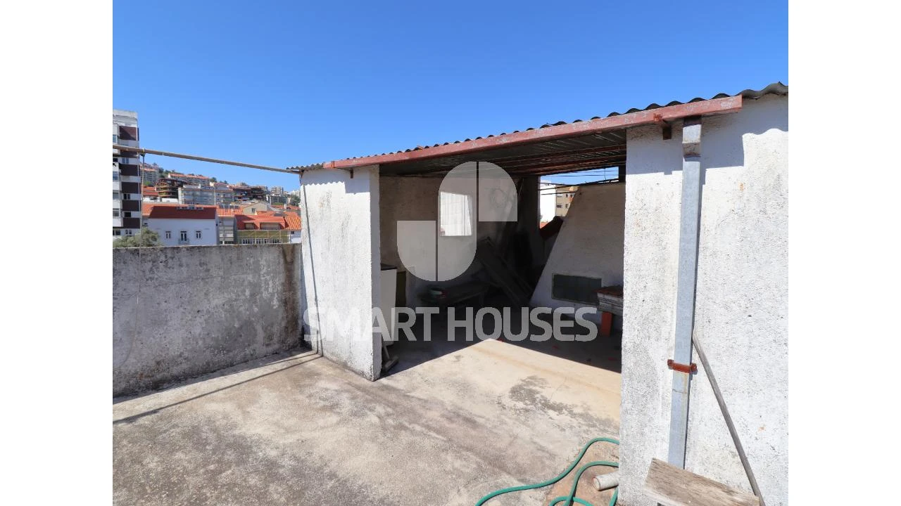 Moradia T3 para Venda em Santo Antonio dos Olivais Foto 38