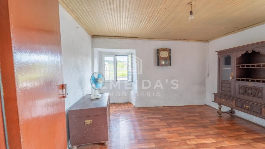 Moradia T2 para Venda em Bornes de Aguiar Foto 11