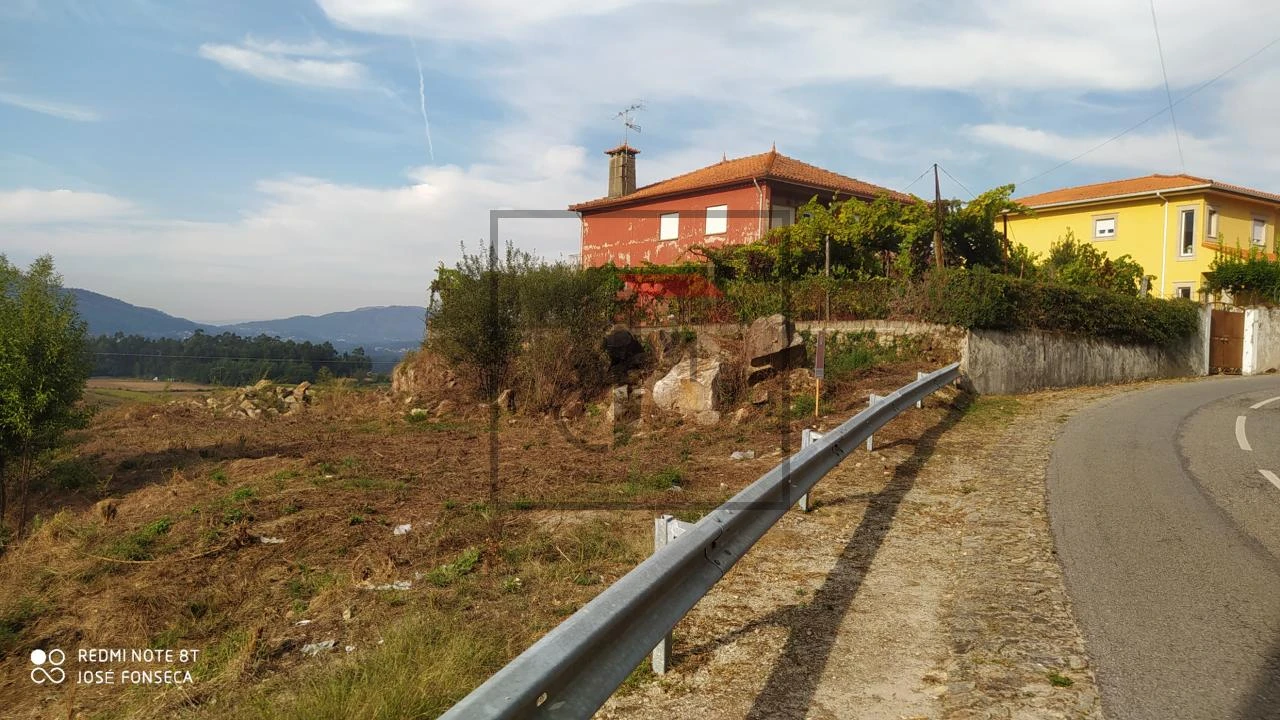 Terreno para Venda em Aborim Foto 1