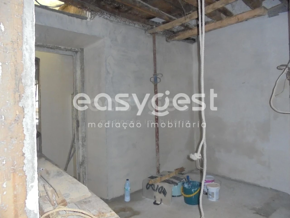 Apartamento T3 para Venda em São João Baptista e Santa Maria dos Olivais Foto 5