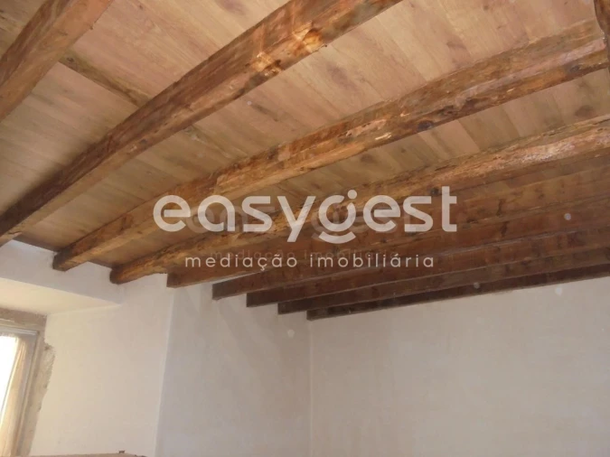 Apartamento T3 para Venda em São João Baptista e Santa Maria dos Olivais Foto 4