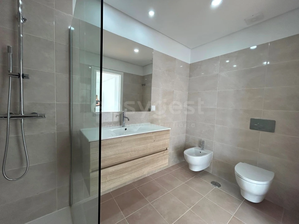 Moradia T3 para Venda em Gambia-Pontes-Alto da Guerra Foto 3